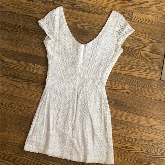 Mini Fitted Lace Dress - Picture 2 of 4